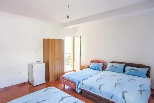 Ульцинь: Egzona Home