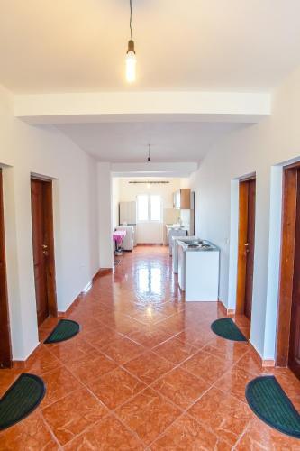 Ульцинь: Egzona Home