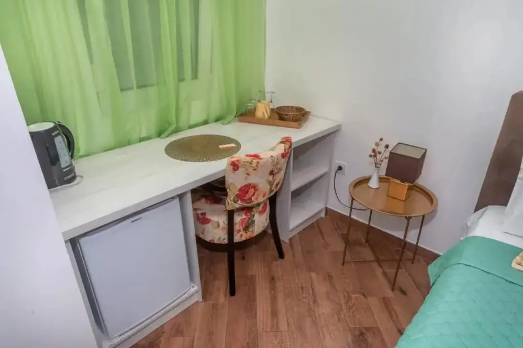 Петровац: Apartments Fortunella