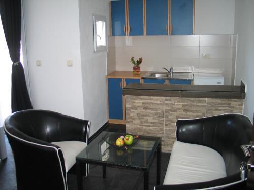 Добро Вода: Guest House Dena