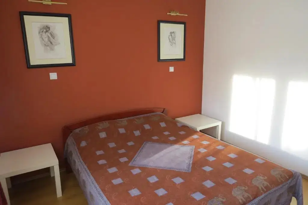 Вирпазар: Cave Apartment