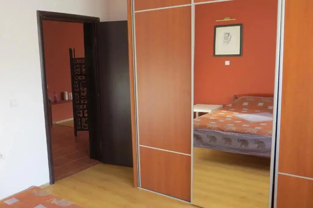 Вирпазар: Cave Apartment