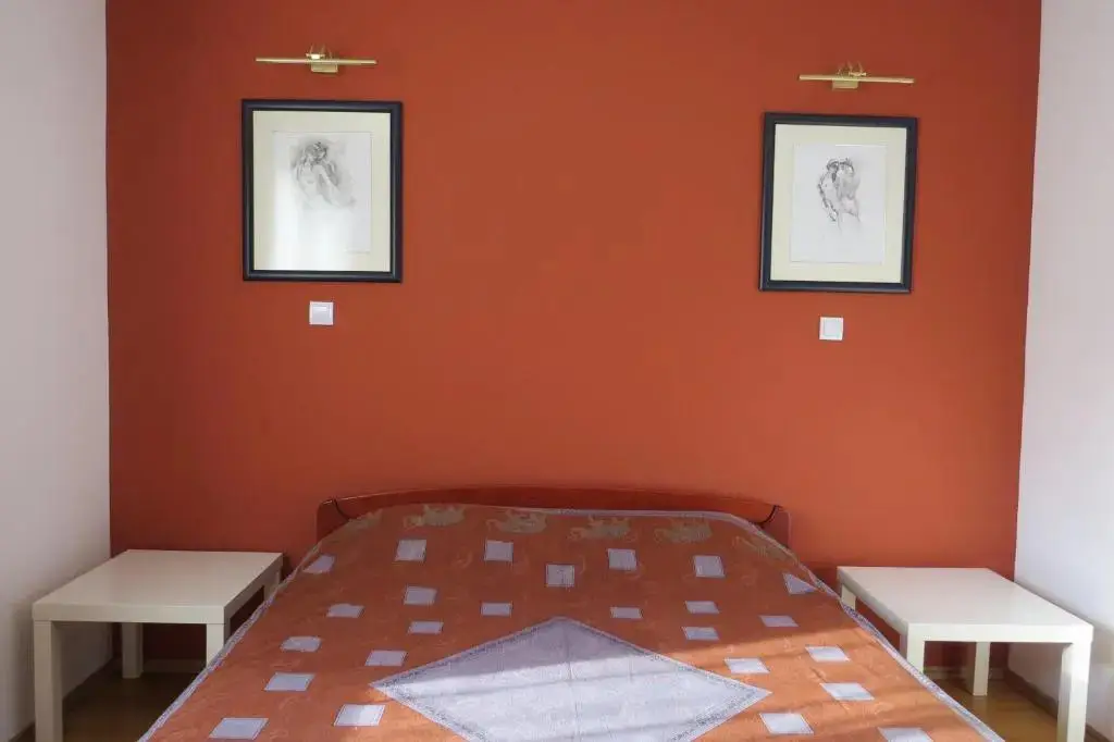 Вирпазар: Cave Apartment