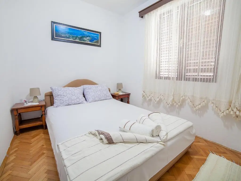 Петровац: Rooms Garden