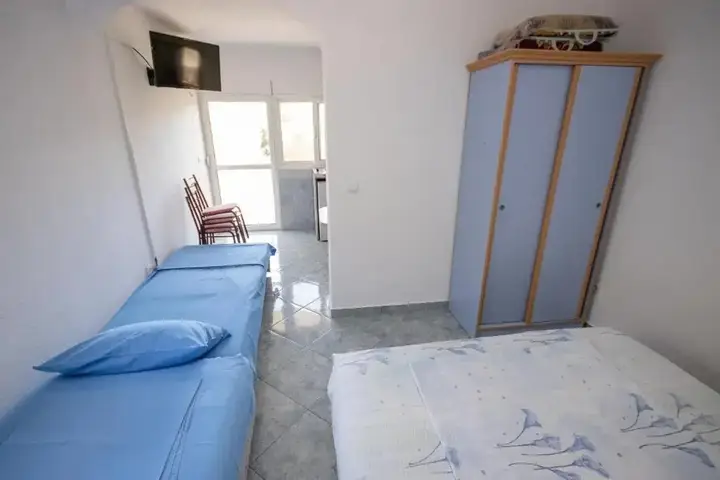 Бусат: Apartments Duskic