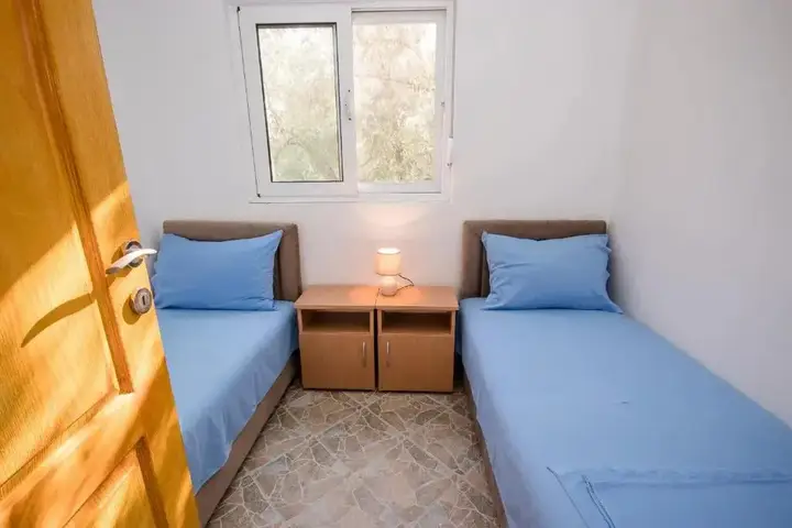 Бусат: Apartments Duskic