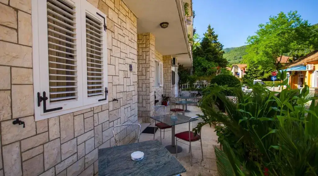 Тиват: Pakovo Apartments Andrija