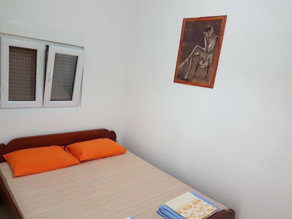 Тиват: Apartmani Bonaca