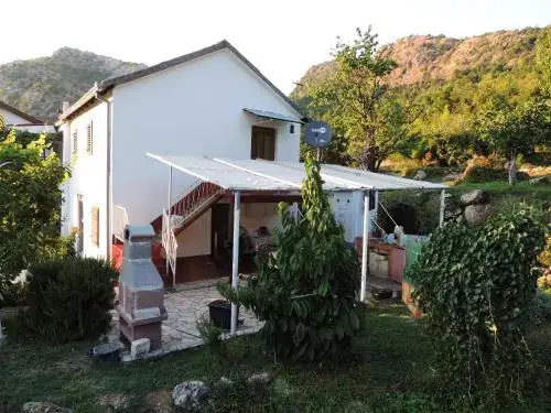 Лимляни: Village House Simonovic