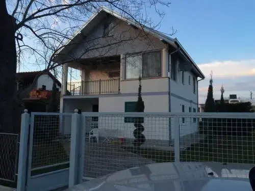 Горни Стой (Штойи и Эпермь): Holiday Home Zenit