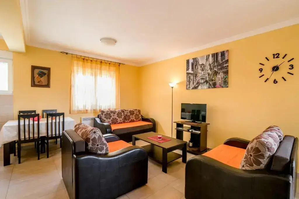 Игало: Adriatic Apartments Igalo