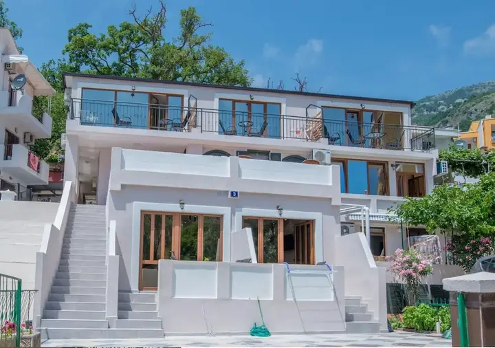 Петровац: Jovan Apartments
