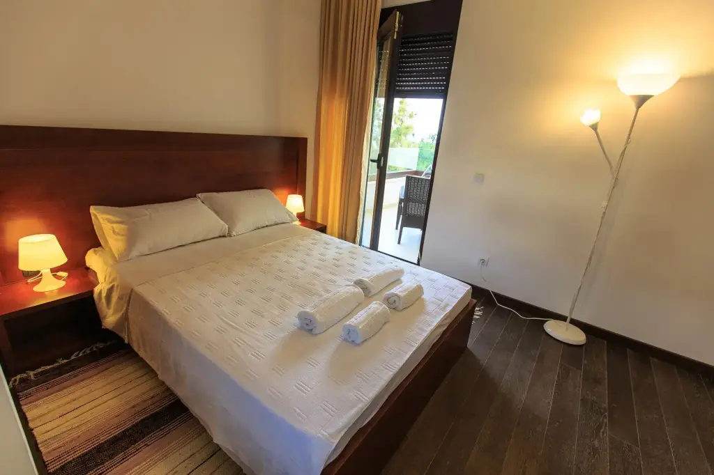 Бар: Apartments Kuce Lekovica snack bar- Bistro & Beach