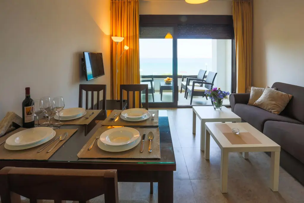 Бар: Apartments Kuce Lekovica snack bar- Bistro & Beach