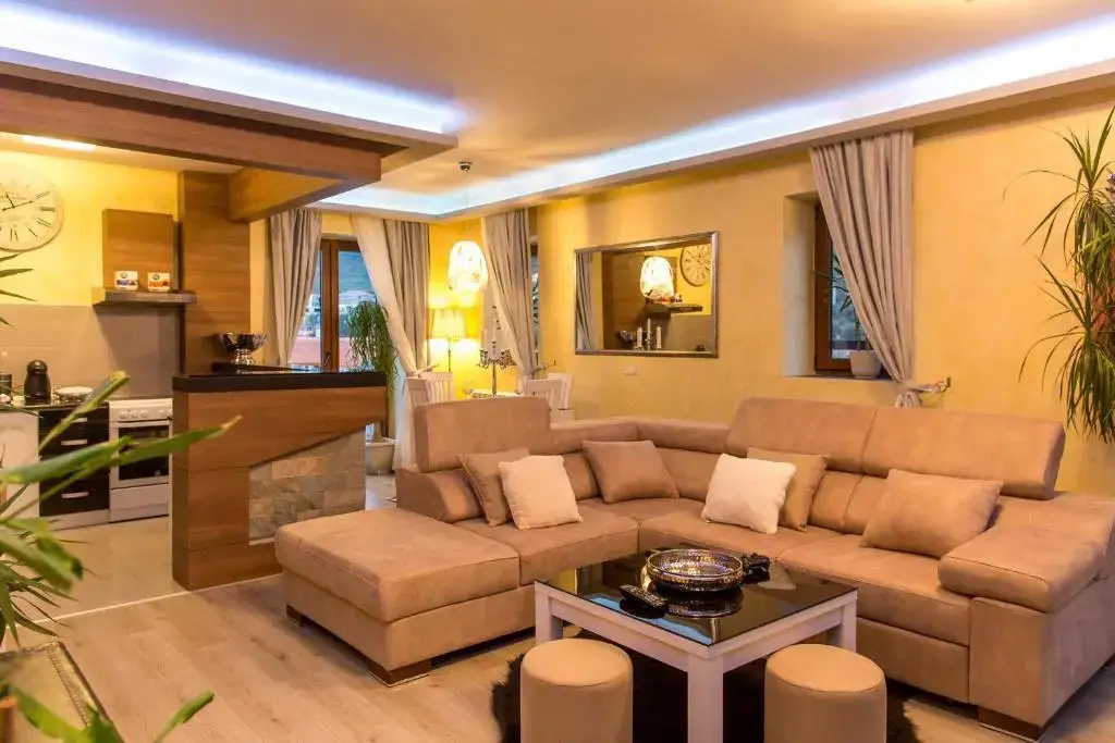 Пржно: Blanche Cliff Apartments