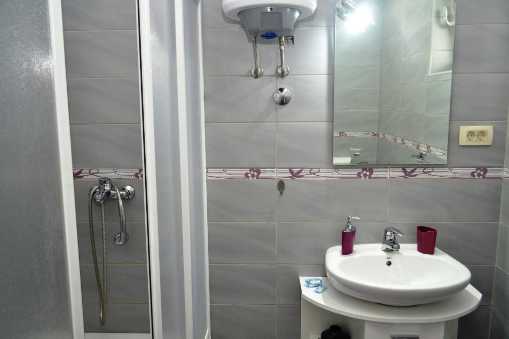 Доброта: Apartments Parapid