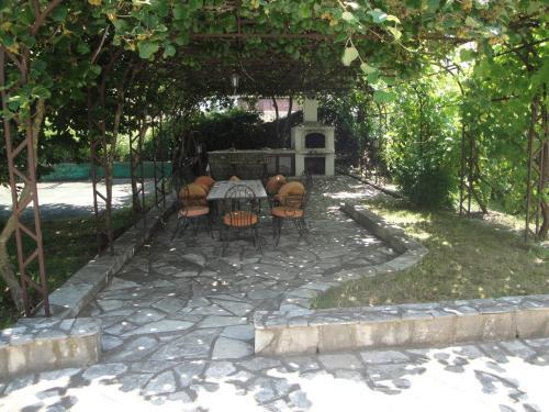 Бар: Leisure House Jovovic