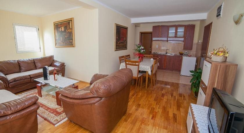 Бульярица: Apartments Jovicevic