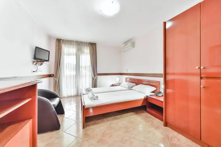 Будва: Garni Hotel Koral