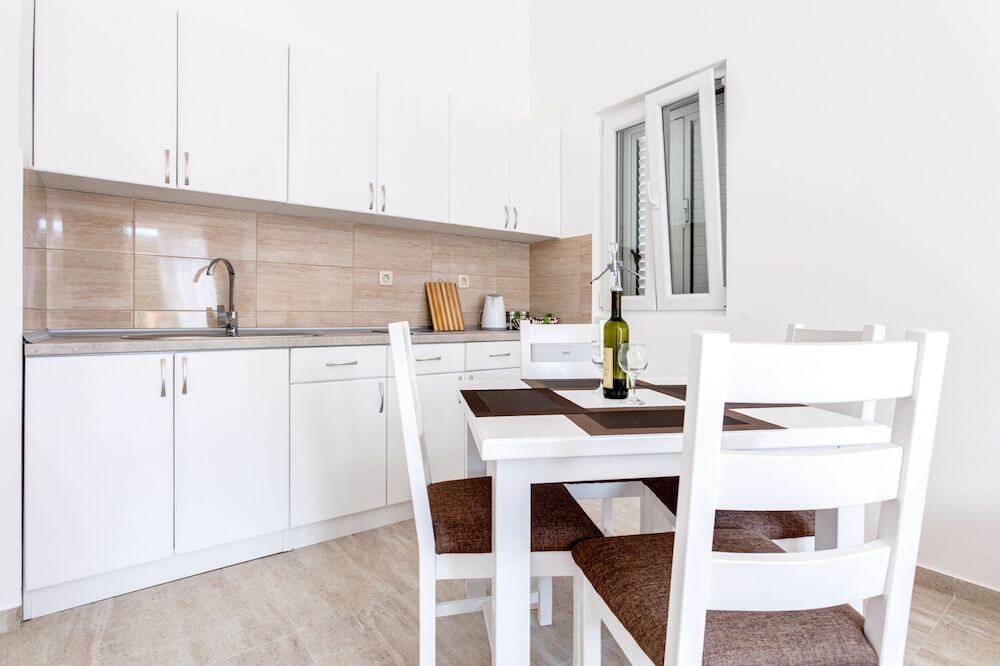 Крашичи: Apartment Annika