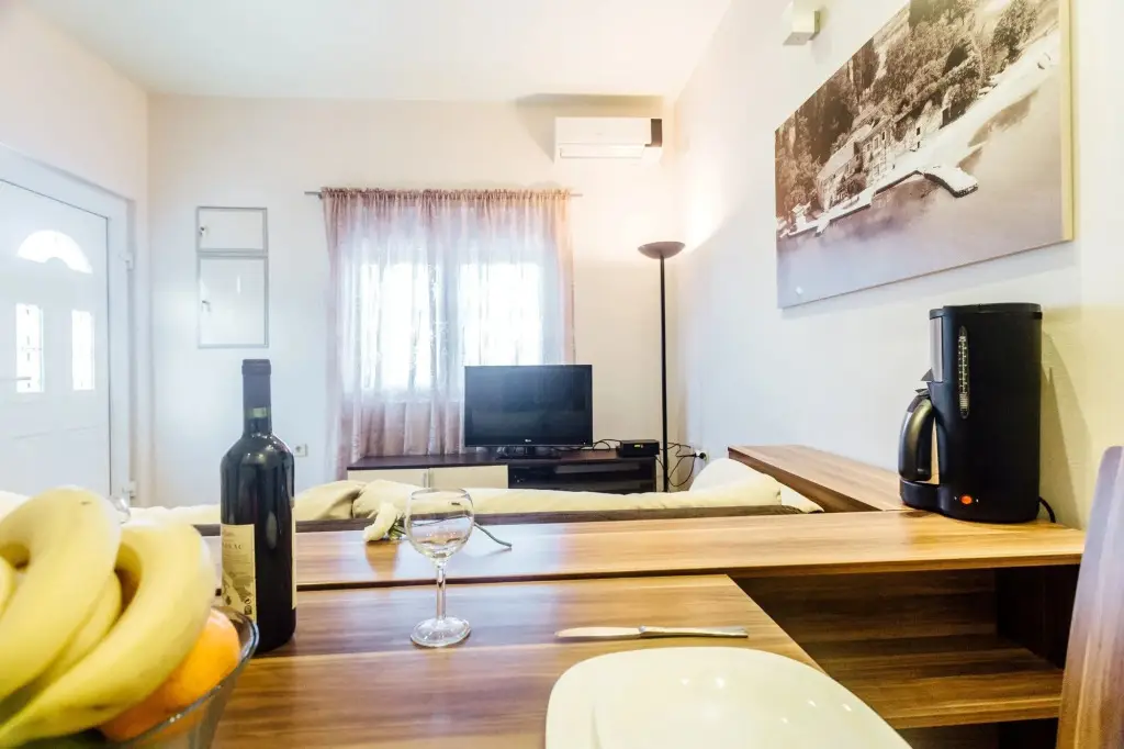 Тиват: INO Apartments
