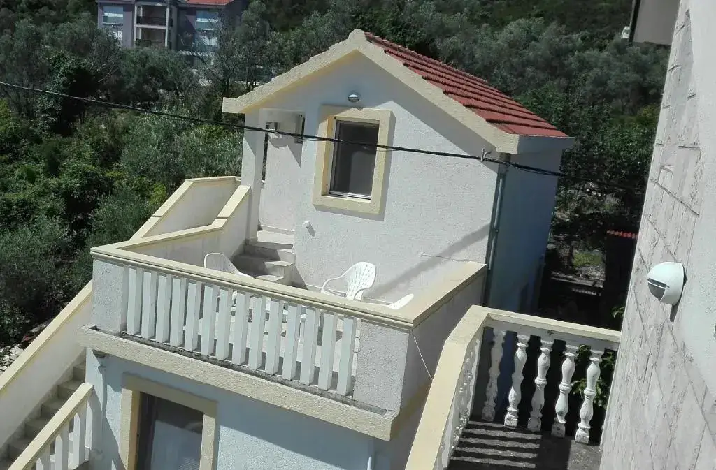 Тиват: INO Apartments