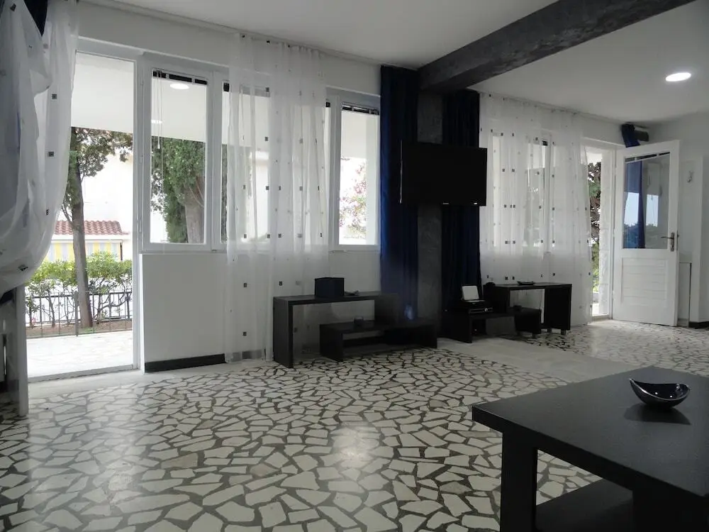 Петровац: Petrovac Holiday House with pool