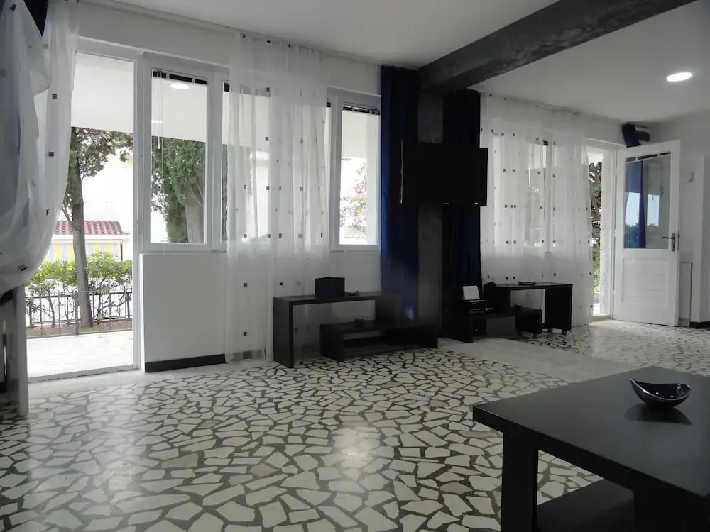 Петровац: Petrovac Holiday House with pool