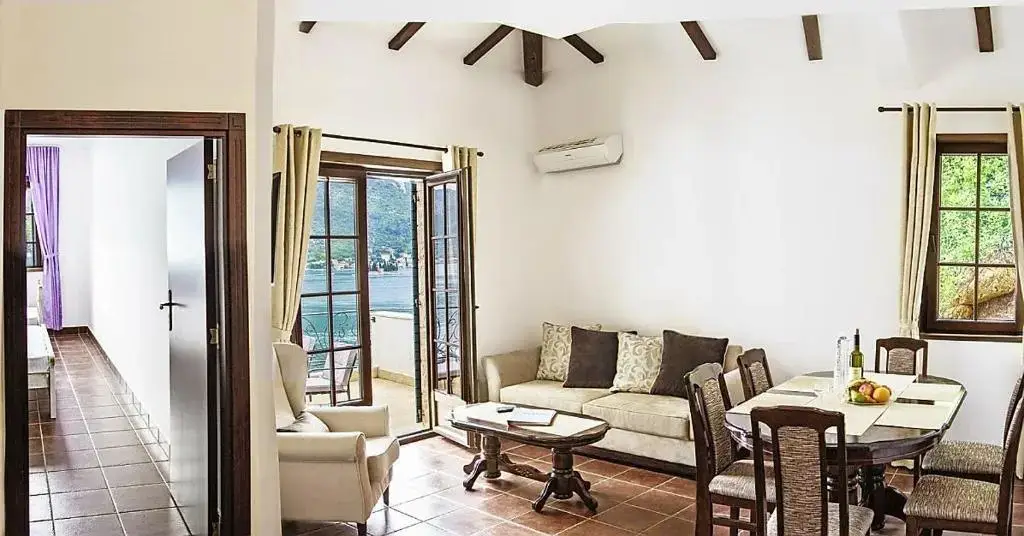Столив: Apartments Boka Vista