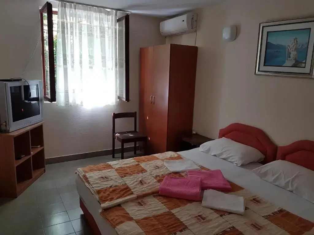Петровац: Apartment Knezevic