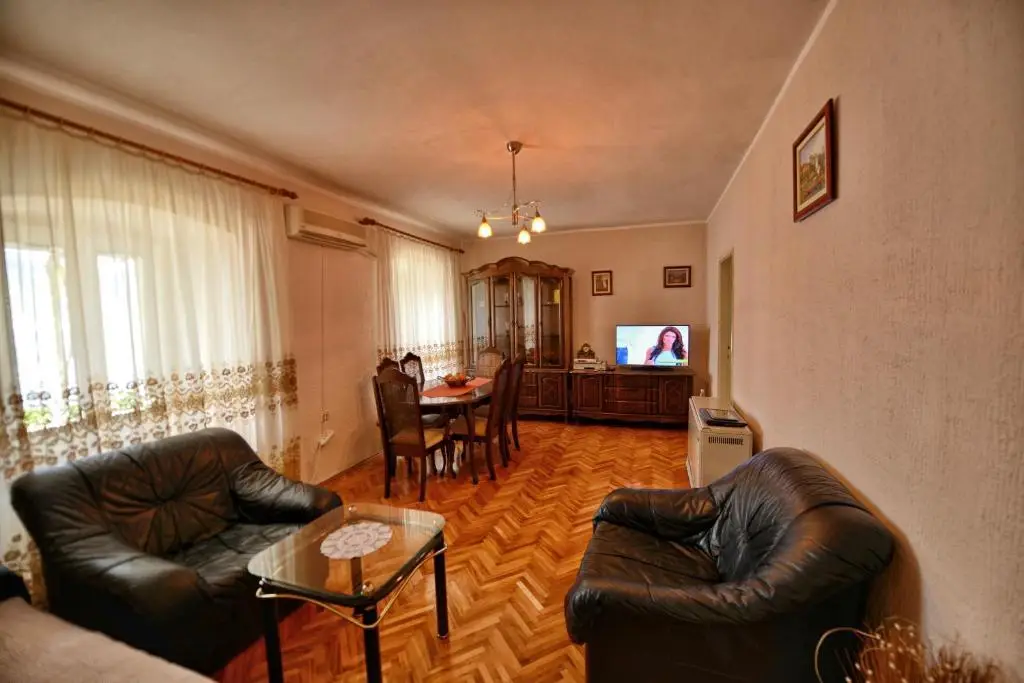 Доброта: Apartments Goran