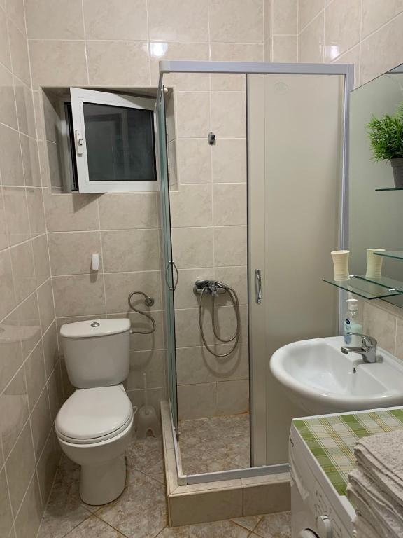 Деновичи: Apartments Vuk