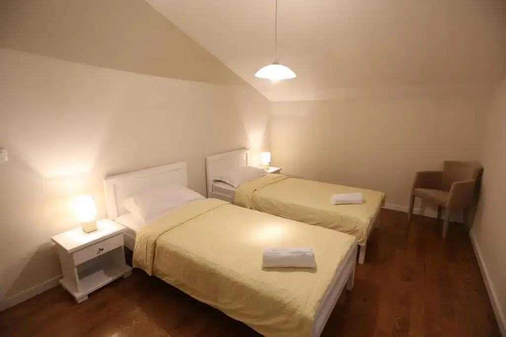 Баошичи: Adriadome Apartments