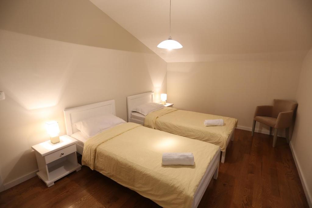 Баошичи: Adriadome Apartments