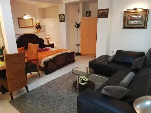 Ульцинь: Apartments Maestro