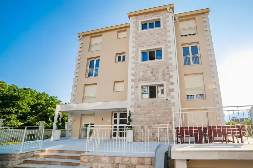 Sea Point Apart hotel Tivat — фото 1