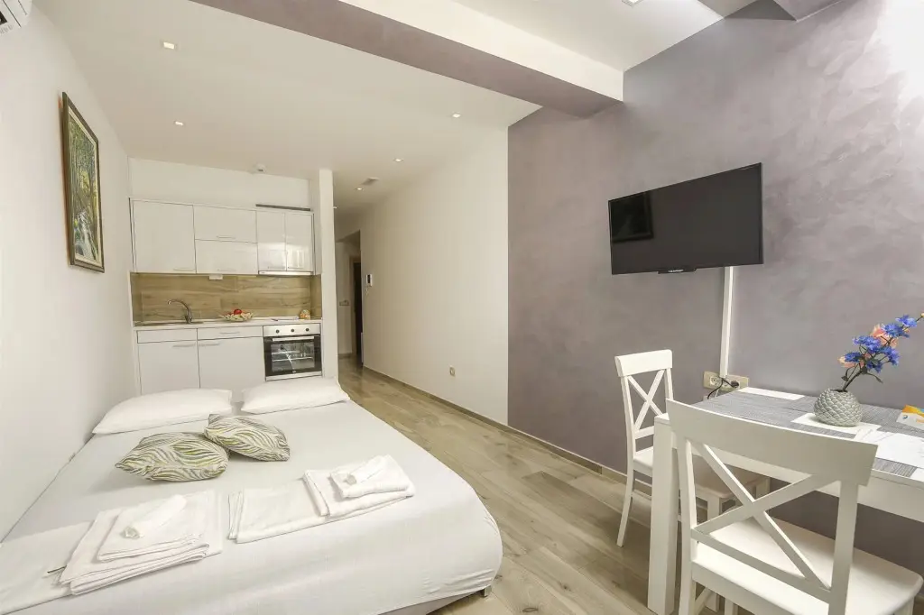 Тиват: Sea Point Apart hotel Tivat