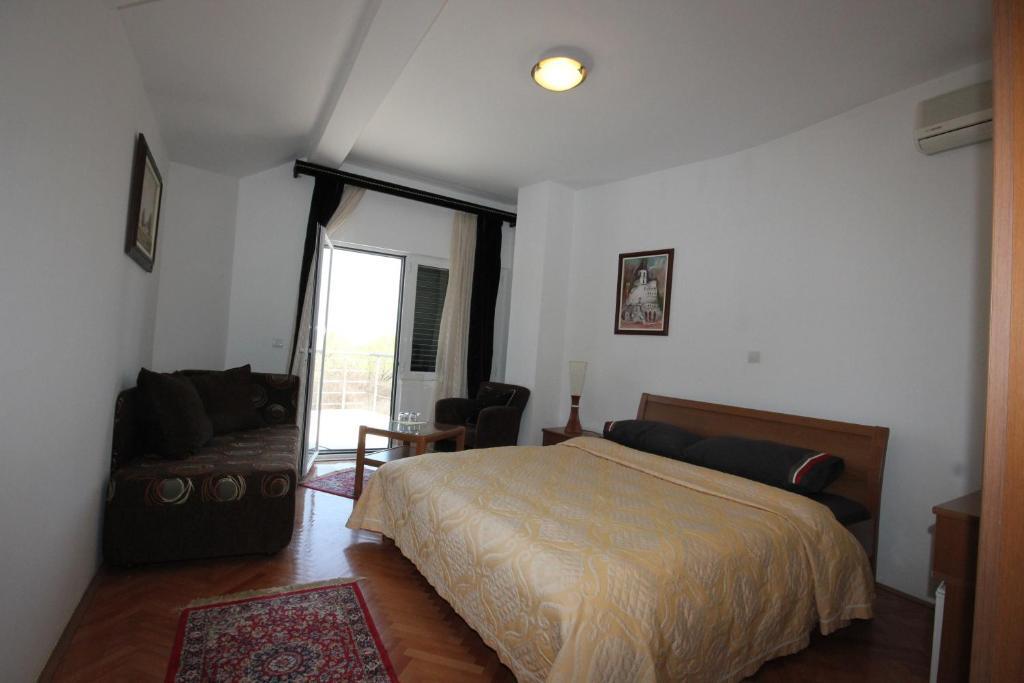 Вирпазар: Hotel Vir