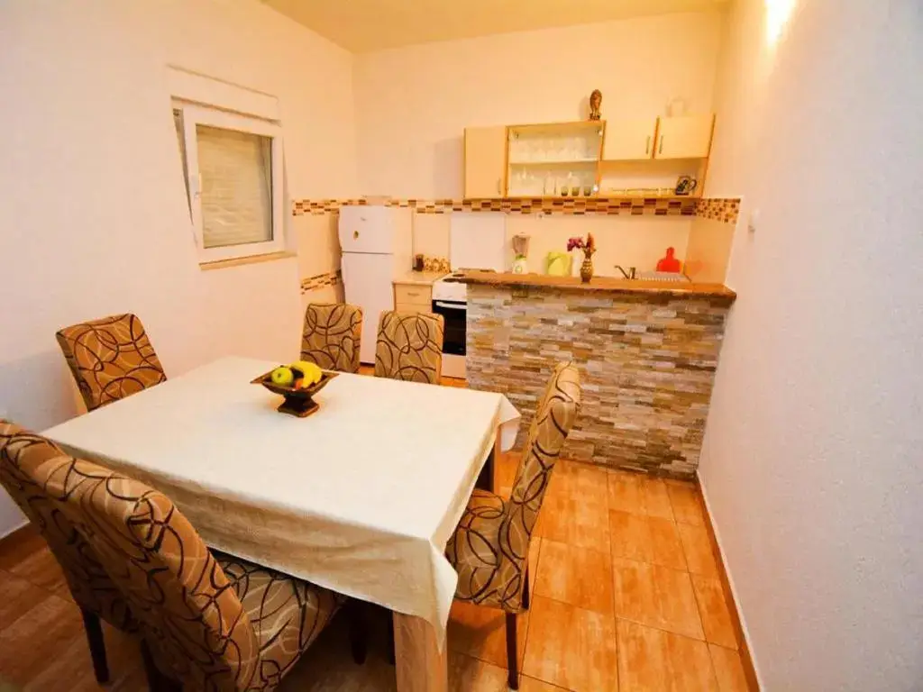 Тиват: Apartments Bella di Boka