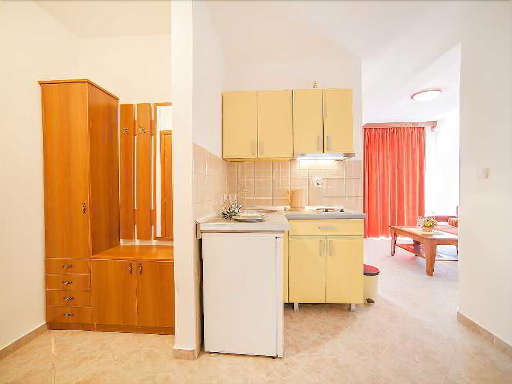 Петровац: Apartments Ivan