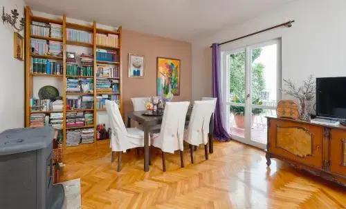 Биела: Vila Magnolia