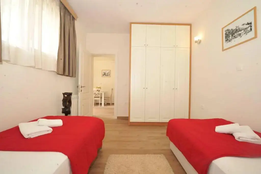 Доброта: Apartments Olive