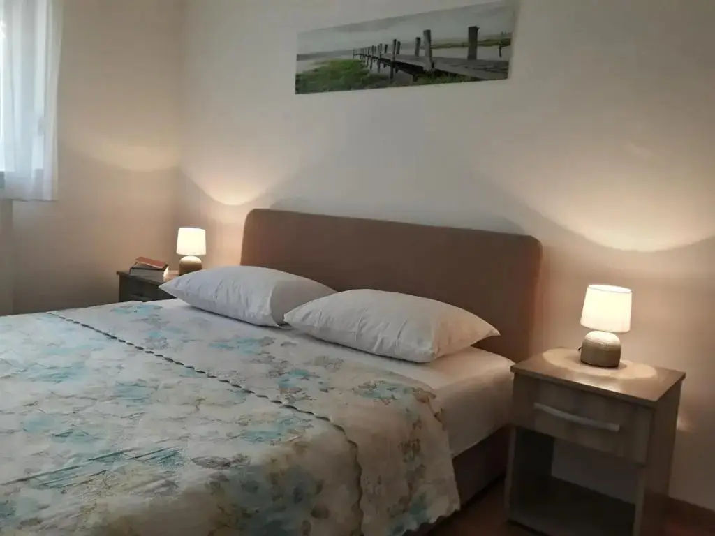 Петровац: Apartmani Agape