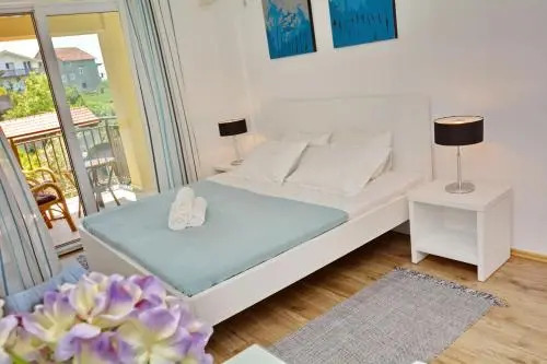 Тиват: Dimitris Apartments