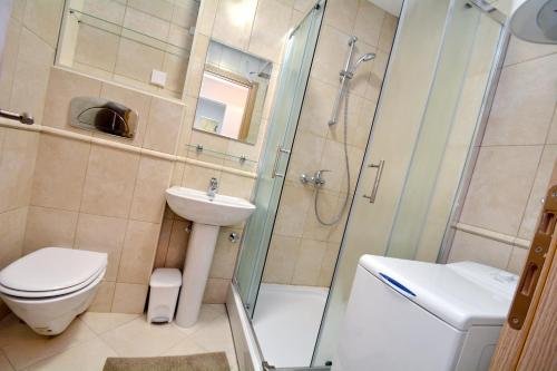 Тиват: Dimitris Apartments