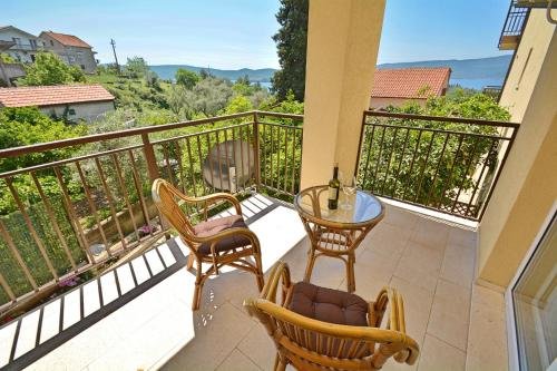 Тиват: Dimitris Apartments