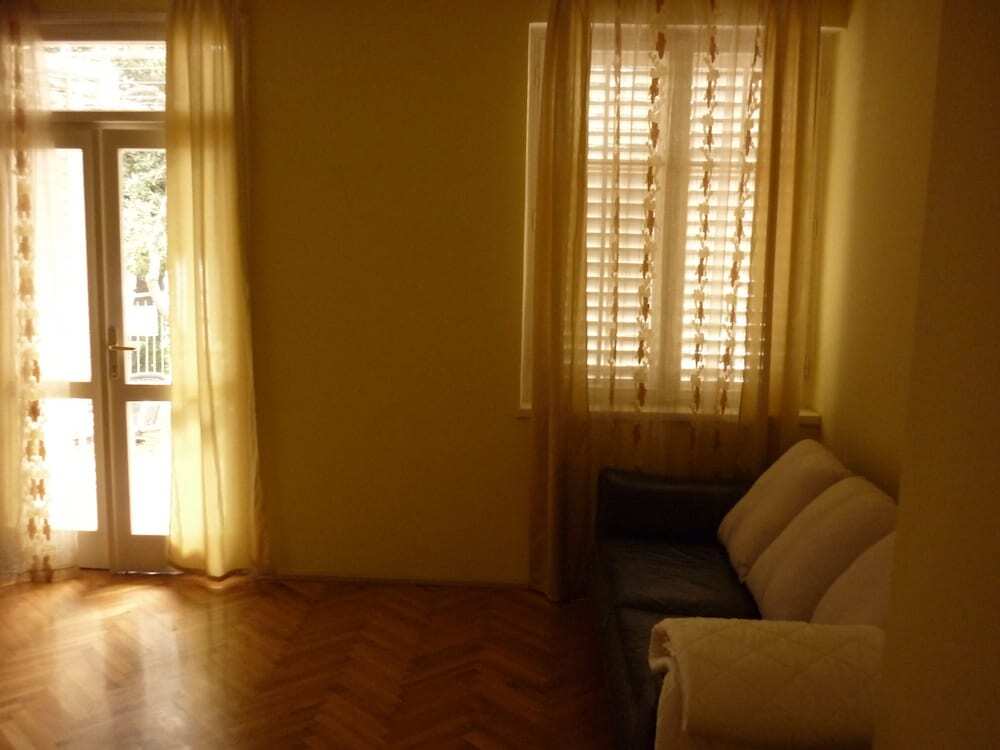 Херцег-Нови: Apartments Vila Kamelija