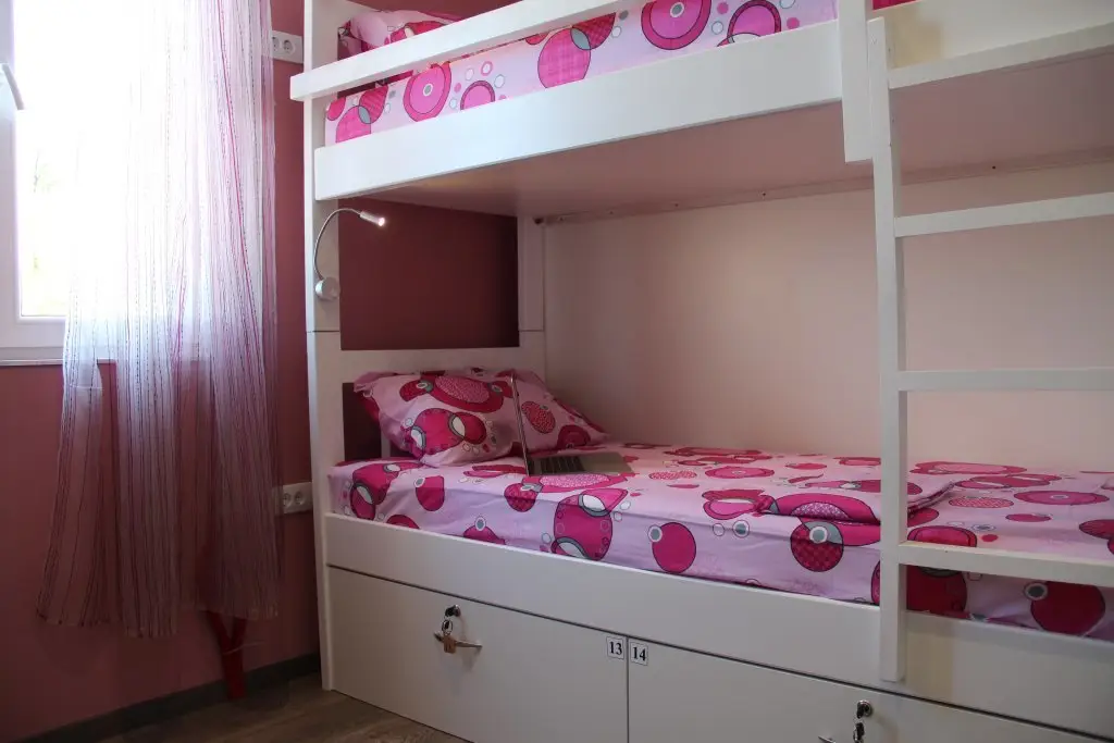 Бечичи: High Hostel