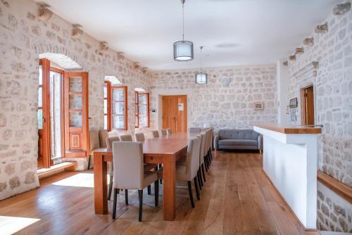 Пераст: GuestHouse Mrshe Palace