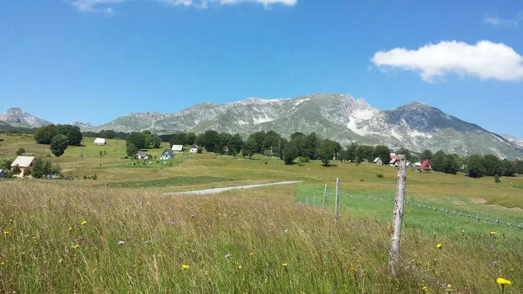 Каньон Tara: Eco Village Highlander